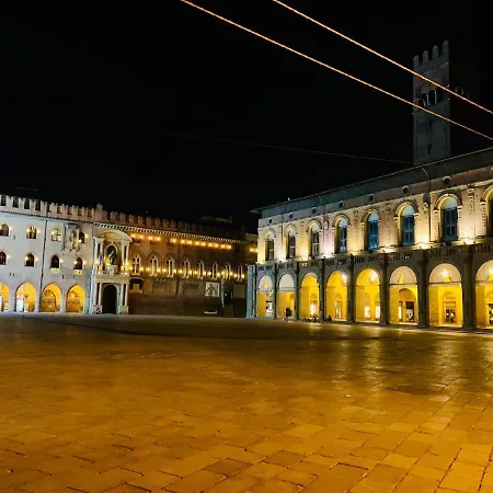 Palazzo Dei Notai Bologna
